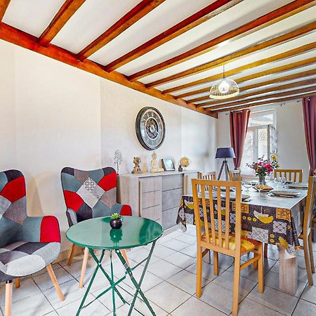 Lovely Home In Neuville-Sous-Montreuil With Wifi Exterior photo